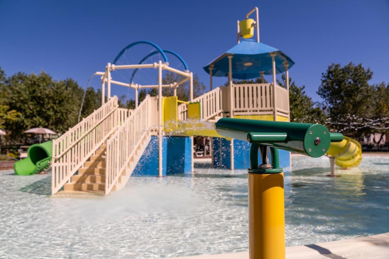 Club Del Sole Romagna Family Resort Riccione Zewnętrze zdjęcie